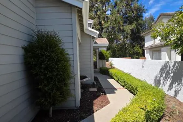 5645 TANNER RIDGE AVE