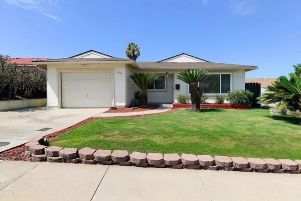 1934 ALTAMONT CT