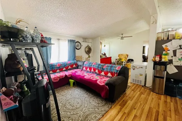 657 LEBEC