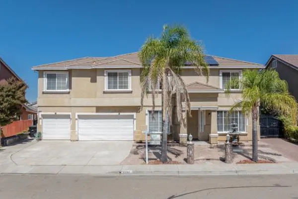 4400 GLEN CANYON CIR
