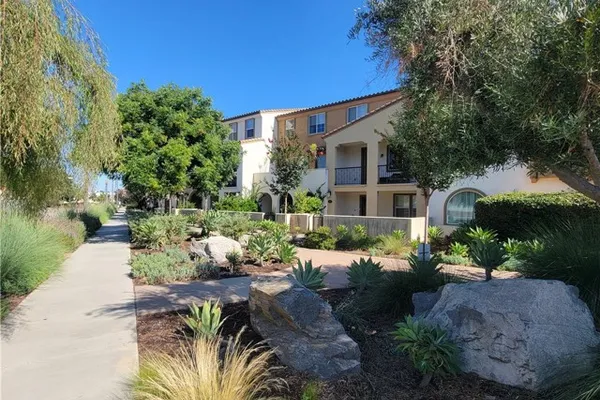 808 SANTA FE AVE C