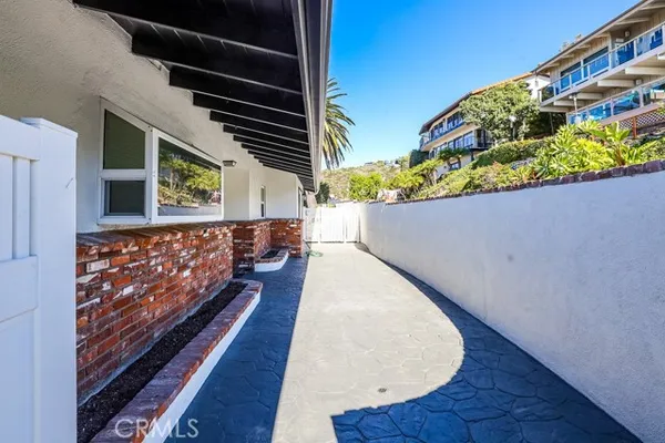 761 TEMPLE HLS