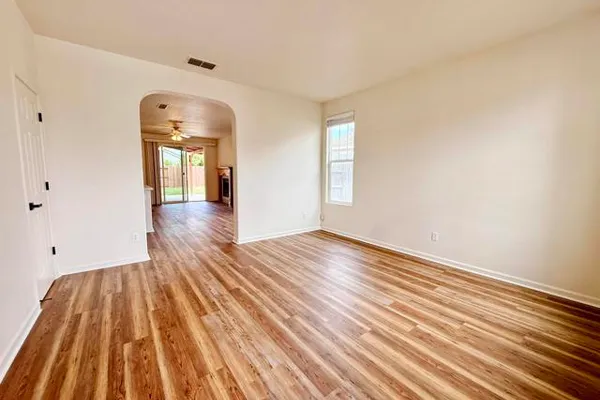 413 ARLINGDALE CIR
