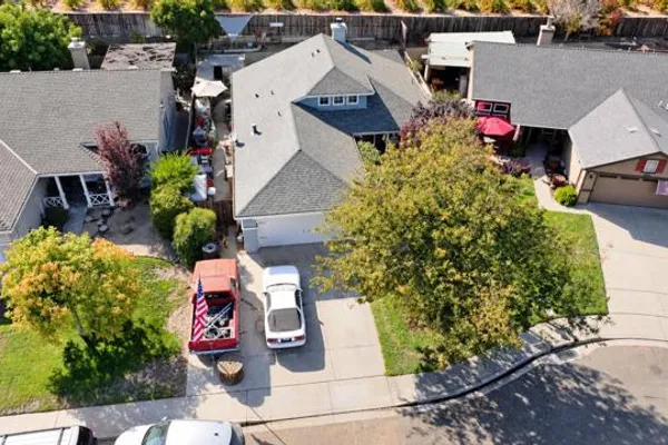 686 FRAZIER DR