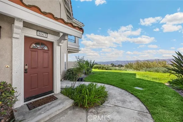 8063 E SANDSTONE DR