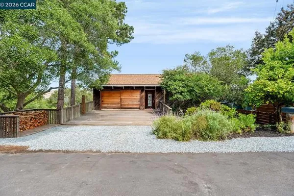 281 LOS ALTOS DR