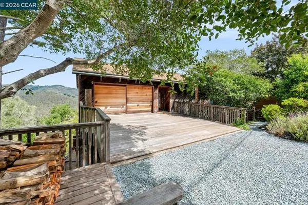 281 LOS ALTOS DR