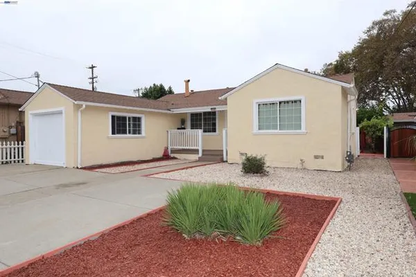 16829 DARYL AVE