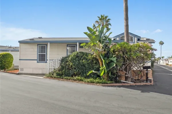 5200 HEIL AVE SPC 28