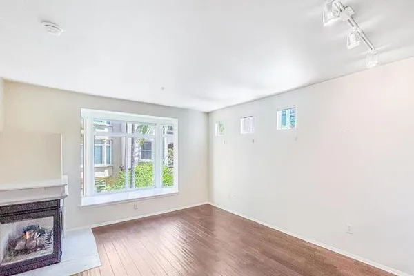 2400 5TH AVE 203