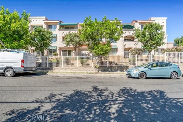111 MARGUERITA AVE 106