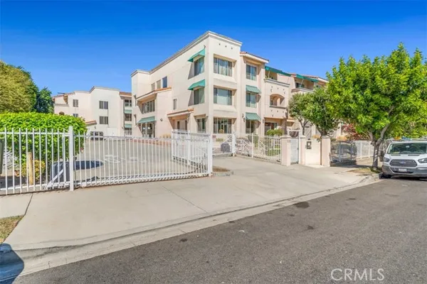111 MARGUERITA AVE 106