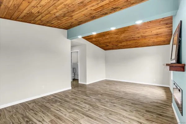 275 S WORTHINGTON ST SPC 123