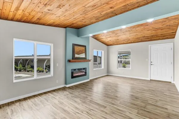 275 S WORTHINGTON ST SPC 123