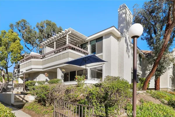 25701 VIEW POINTE 8C