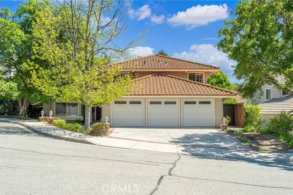 914 STERLING OAKS CT