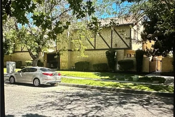 1340 W AVE J4