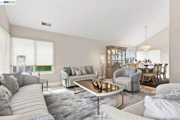 3814 PAINTED PONY RD