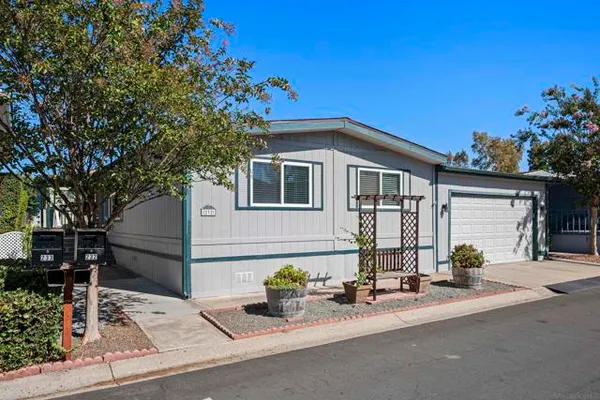 9255 N MAGNOLIA AVE SPC 232