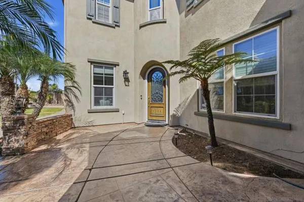 3520 COCKATOO CT