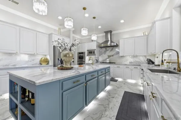 3520 COCKATOO CT