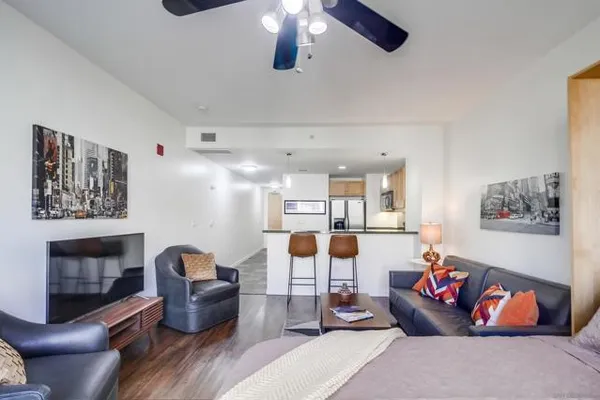 1150 J ST 603