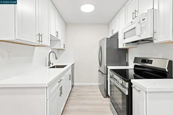 1236 WALKER AVE 306