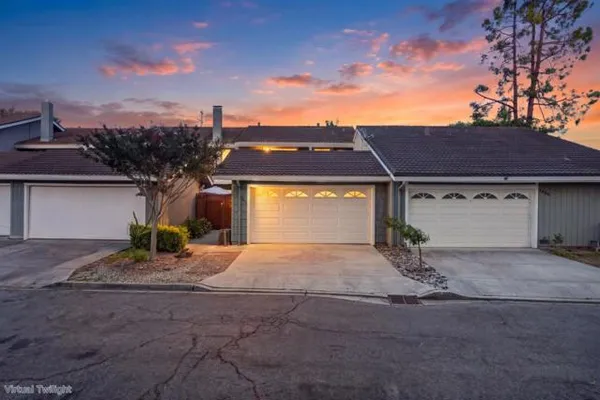 1036 POLK LN