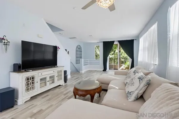 10160 BRIGHTWOOD LN 1