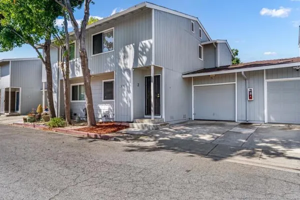 656 FOSTER CT 2