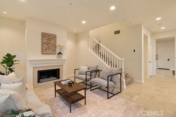 20 ORANGE BLOSSOM CIR