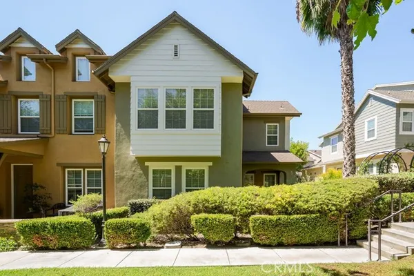 20 ORANGE BLOSSOM CIR