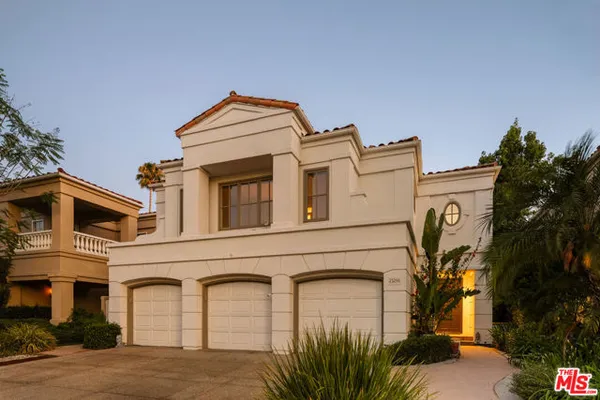 23216 PARK CORNICHE