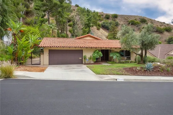 3400 BRACE CANYON RD