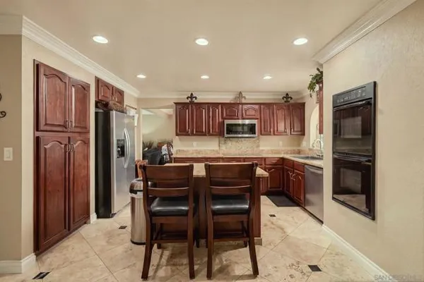 11322 SURCO DR