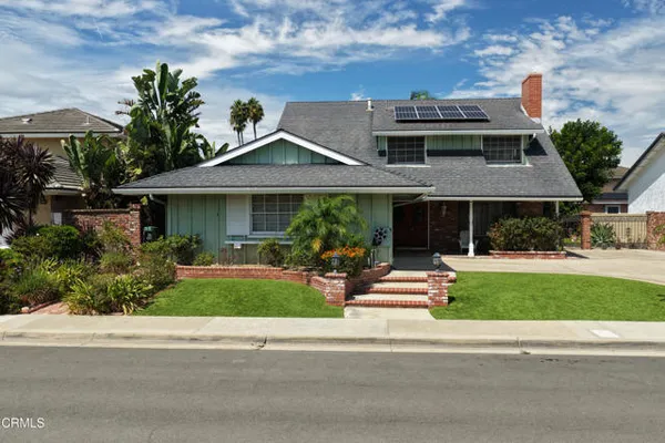10081 BEVERLY DR