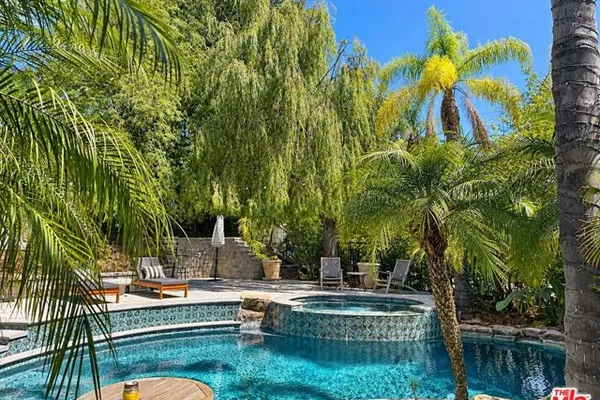 26835 MONT CALABASAS DR