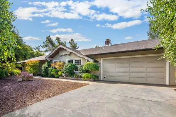 65 MOUNTAIN VIEW PL