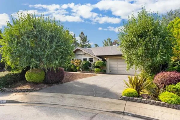 65 MOUNTAIN VIEW PL