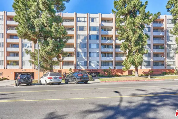 421 S LA FAYETTE PARK PL 711