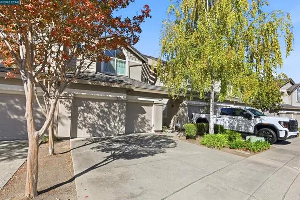 419 SUTTON CIR