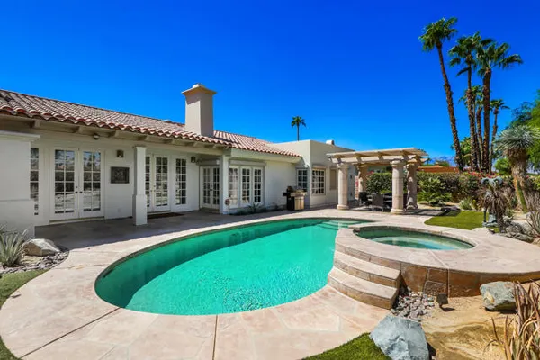 38800 DESERT MIRAGE DR