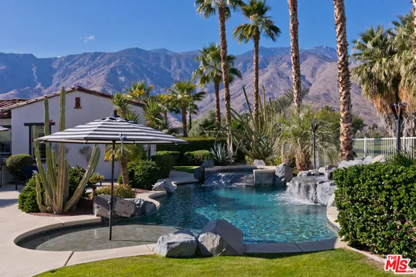 1062 BELLA VISTA