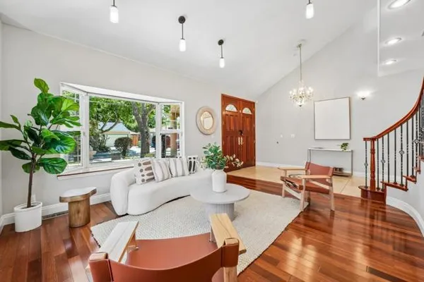 421 ESCOBAR ST