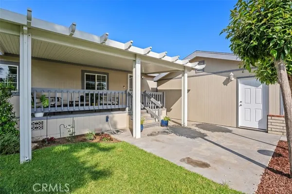 5815 E LA PALMA AVE AVE 302