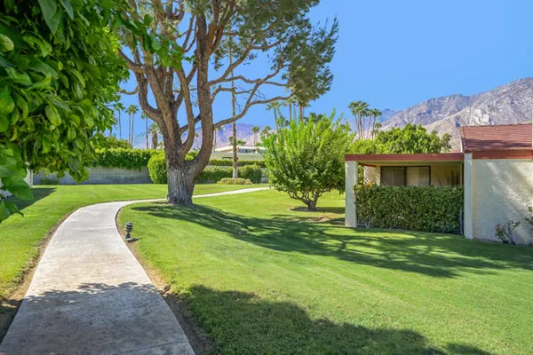 1117 S LA VERNE WAY