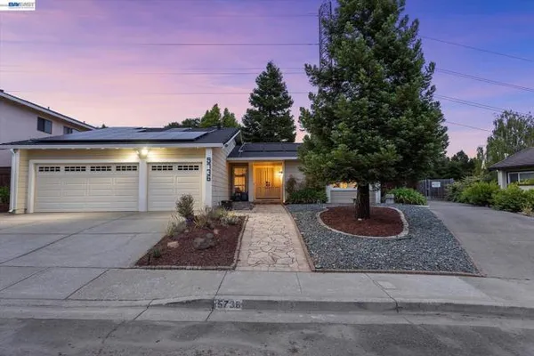 5736 MEDALLION CT