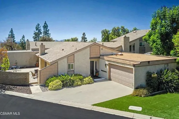 3104 SAFFRON CIR