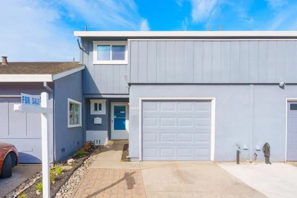 1044 SUZANNE CT