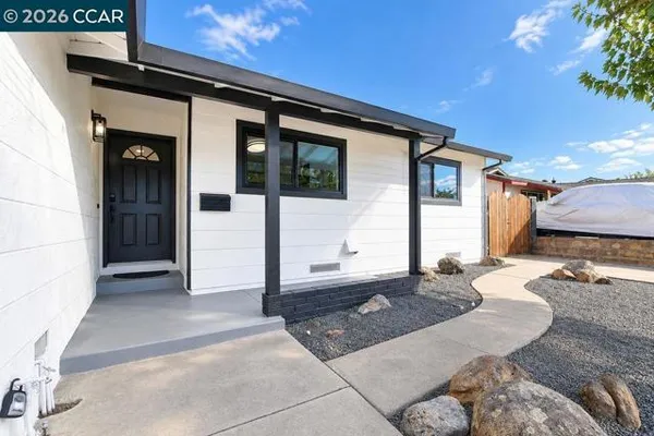 2261 DEL MONTE DR